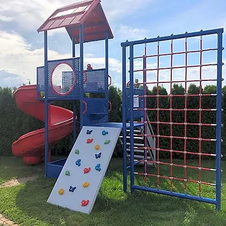 Wczasowe Oskar Ξενοδοχείο Mielno (Koszalin)